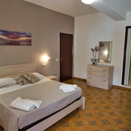 La Ruota Ξενοδοχείο Oliveri Εξωτερικό φωτογραφία